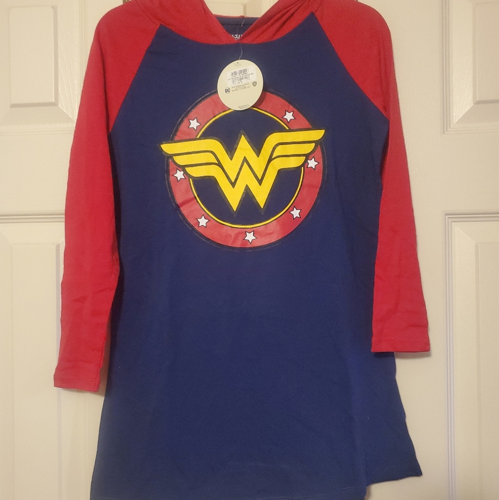 Girl's wonder women hooded Shirt